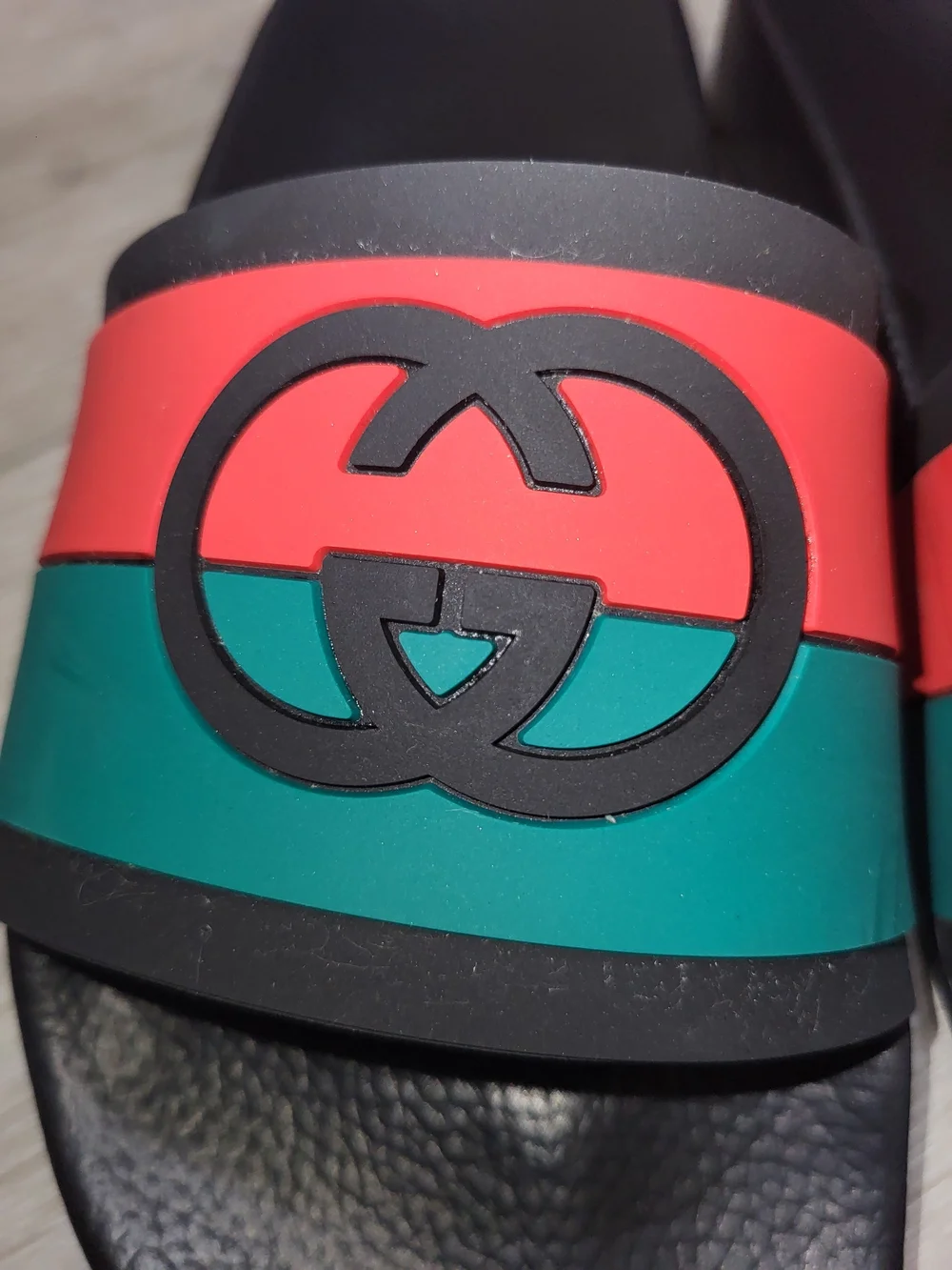 🌀 Gucci Black Slide Sandals w/Red Green Stripes & Gucci Hat Combo